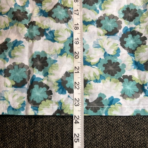 Tommy Bahama Silk Cotton Floral Sleeveless Top - Blue and Green sz L - Picture 5 of 6
